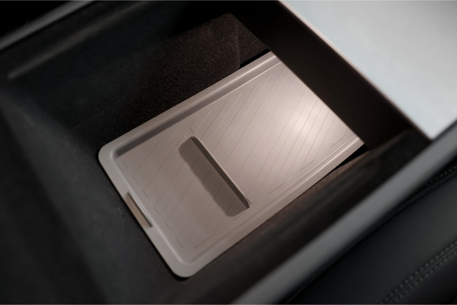 Armrest Console Silicone Mat (Model 3HL/ Model Y Juniper)-2